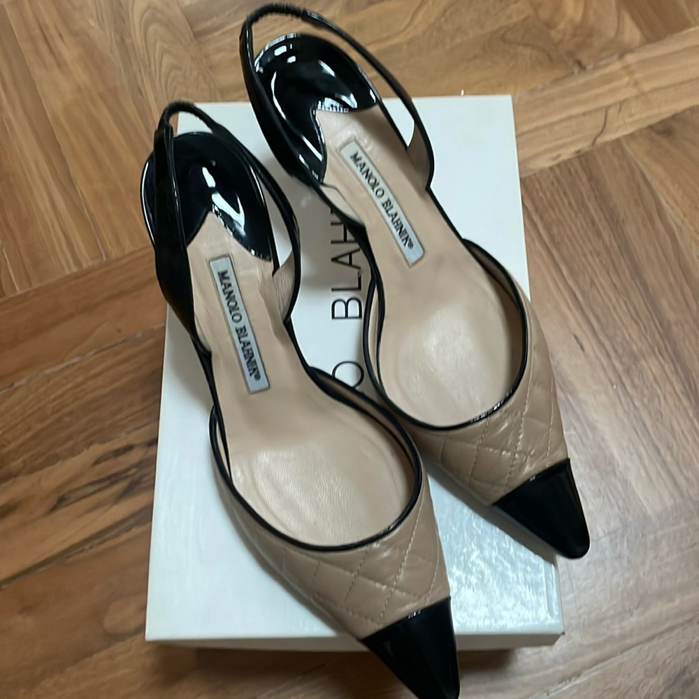 Manolo Blahnik Ire Parent Black sling back heels sz 39.5 with box